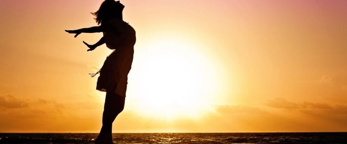 woman-happiness-sunrise-silhouette-40192